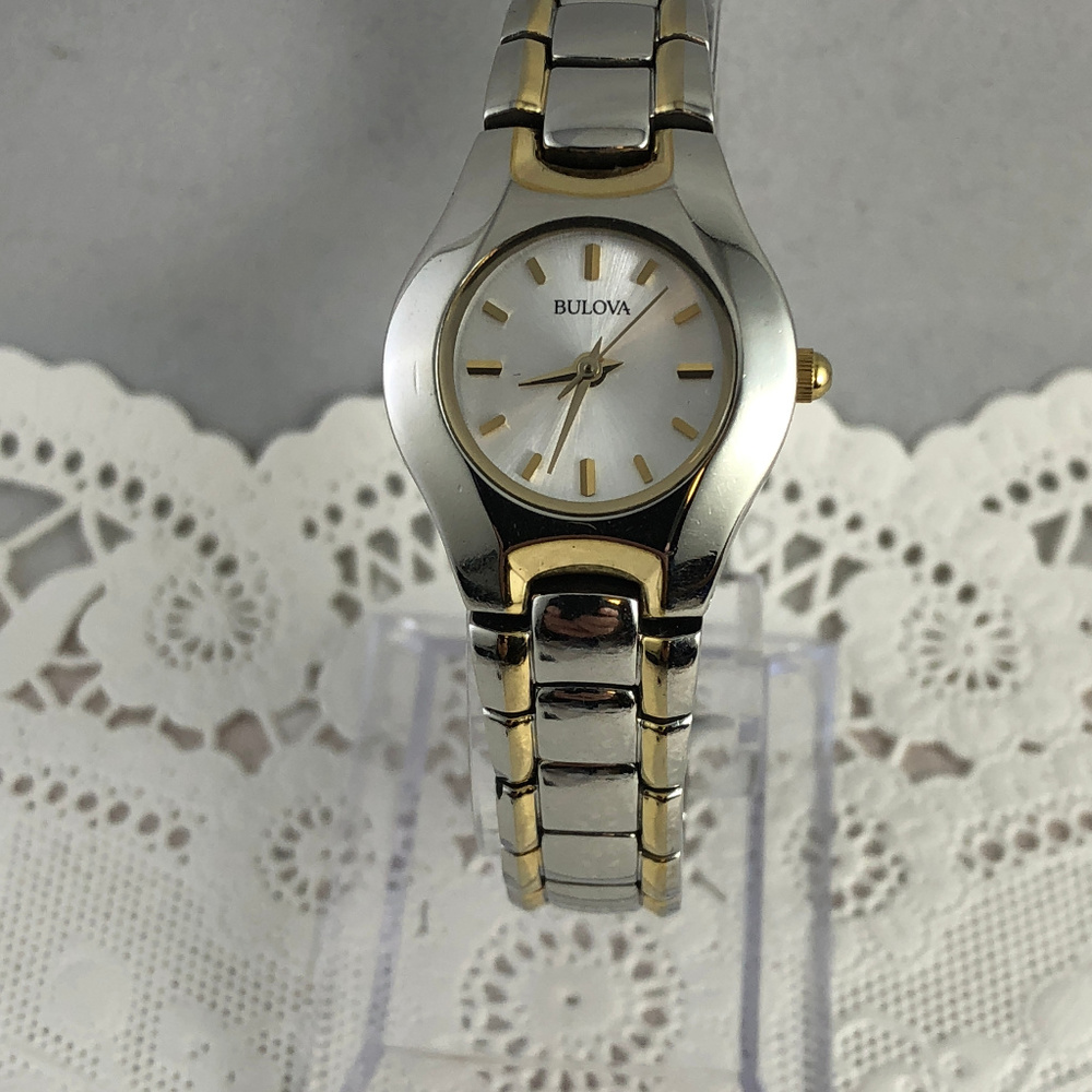 Bulova Great kick around town watch casual & Fun